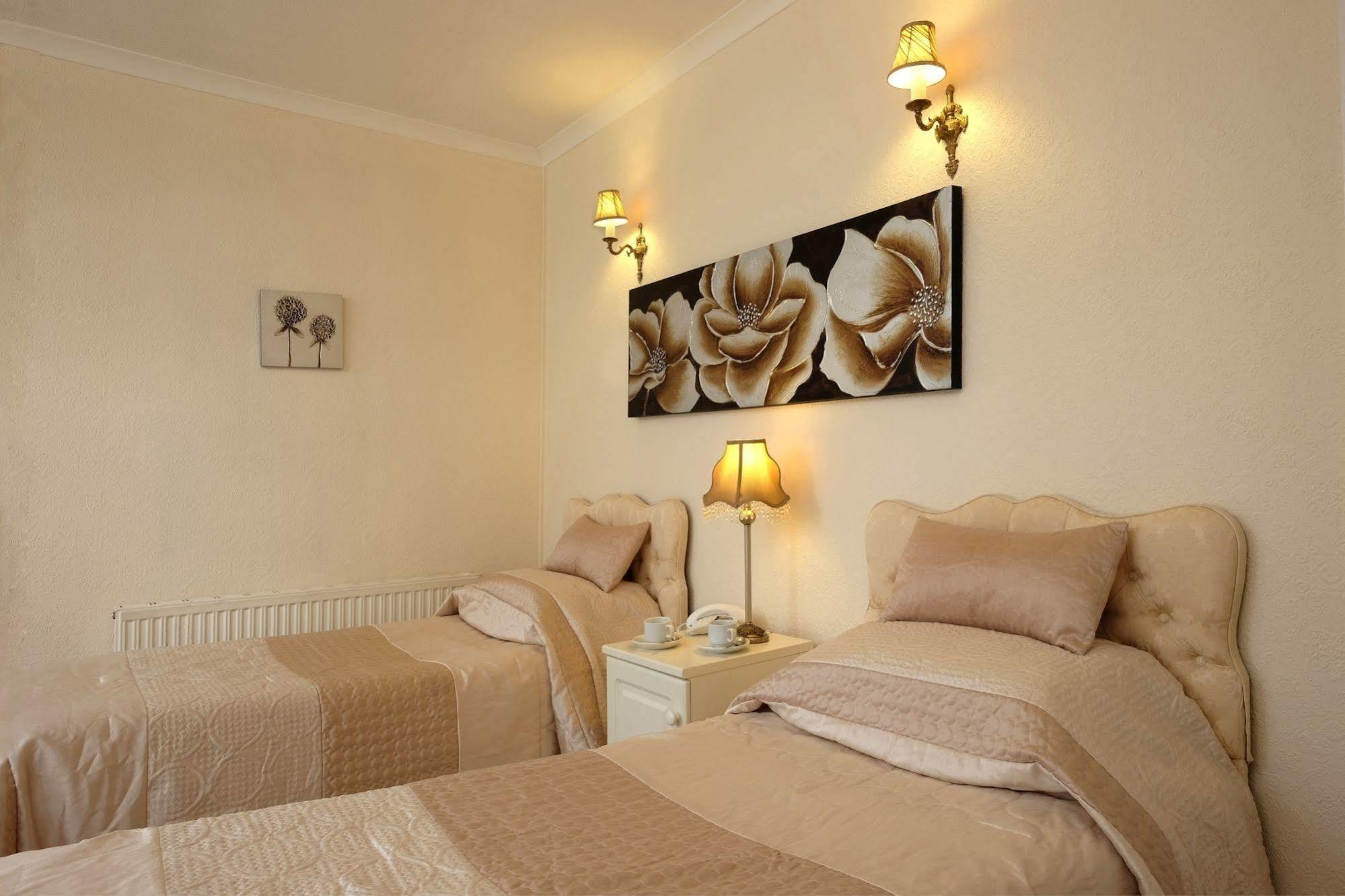 Gaskell Arms Hotel Much Wenlock Ngoại thất bức ảnh