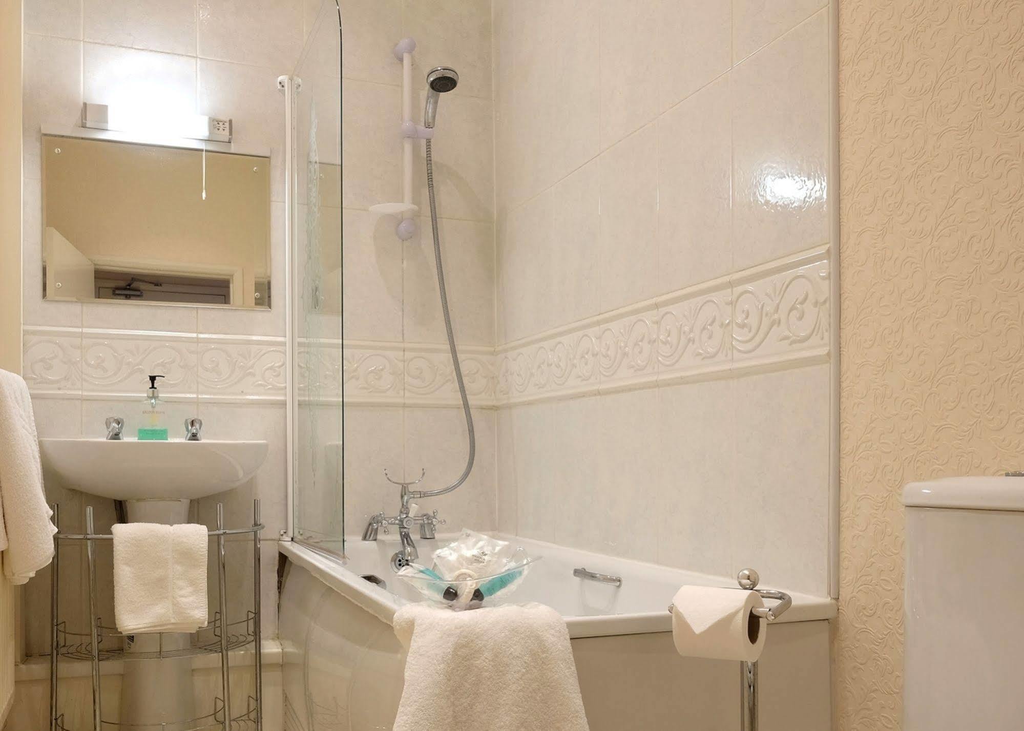 Gaskell Arms Hotel Much Wenlock Ngoại thất bức ảnh